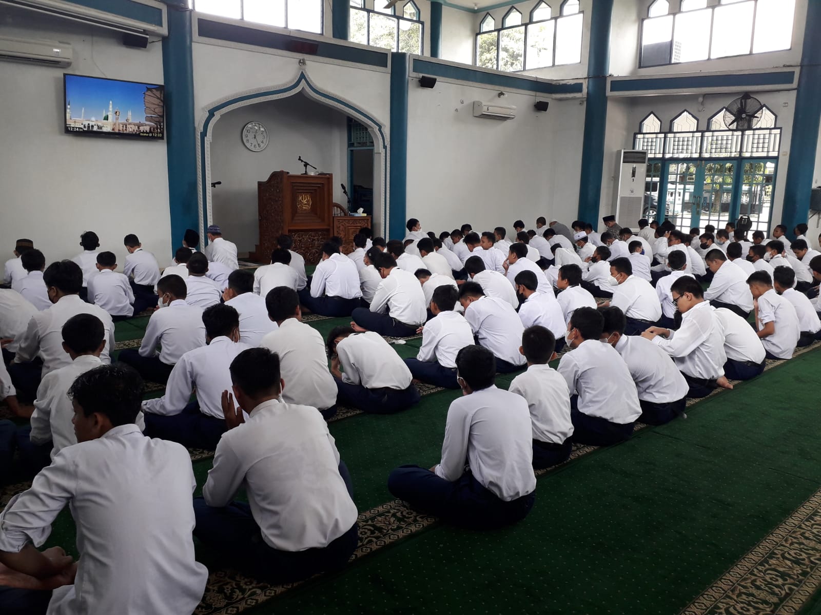 Masjid Sekolah
